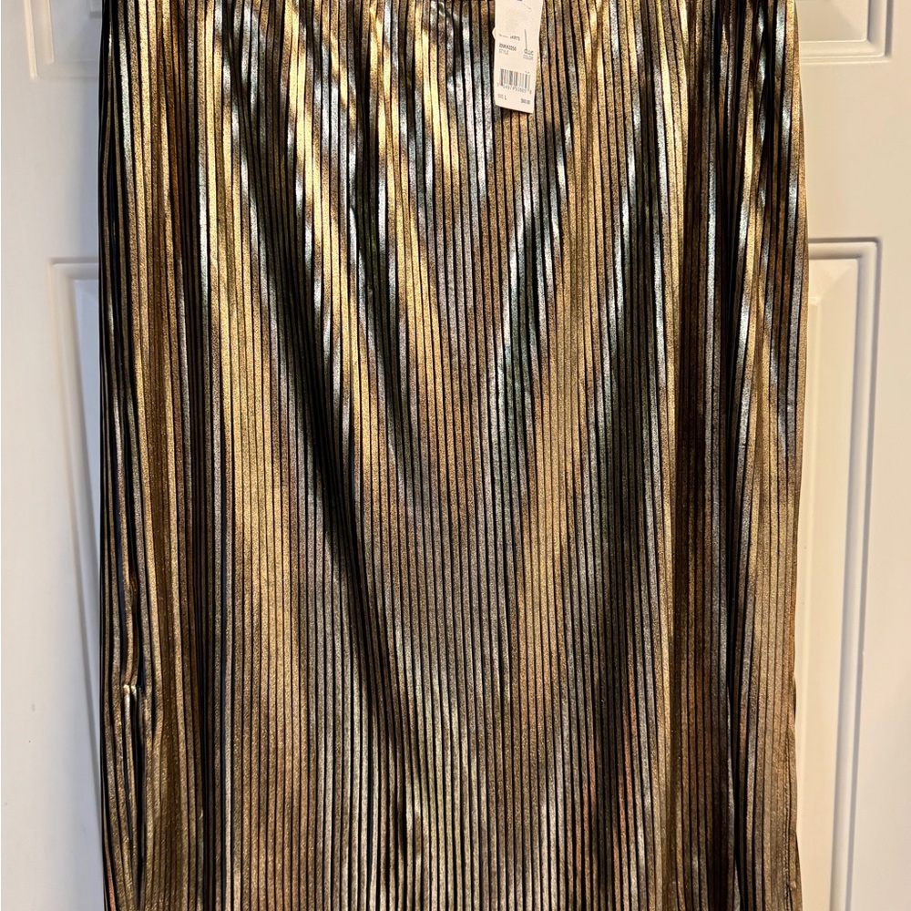 NY Colllectio. Metallic Gold Skirt